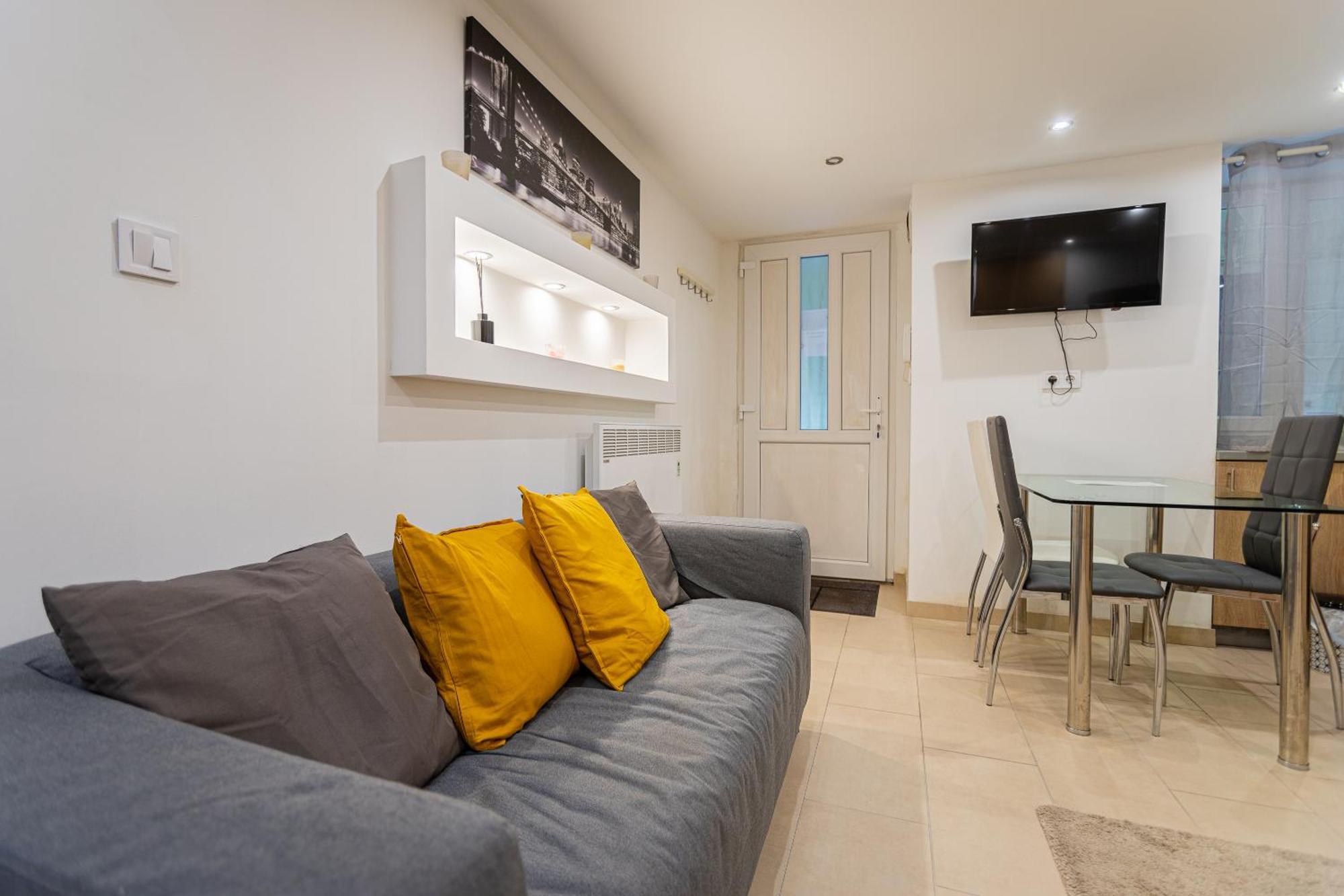 Apartment One-bedroom In The Heart Of Budapest, Rakoczi