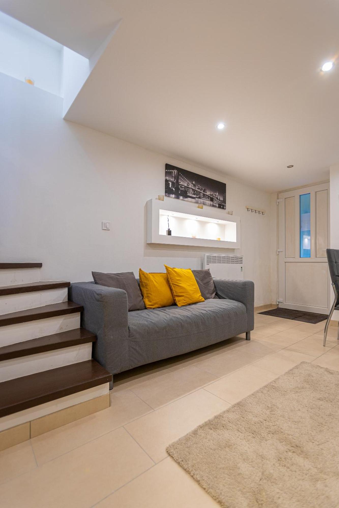 Apartment One-bedroom In The Heart Of Budapest, Rakoczi Budapest